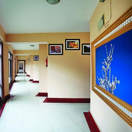 โฮเต็ล ไพรด์ คอนทิเนนทัล Hotel ศรีนาการ์ ภายนอก รูปภาพ