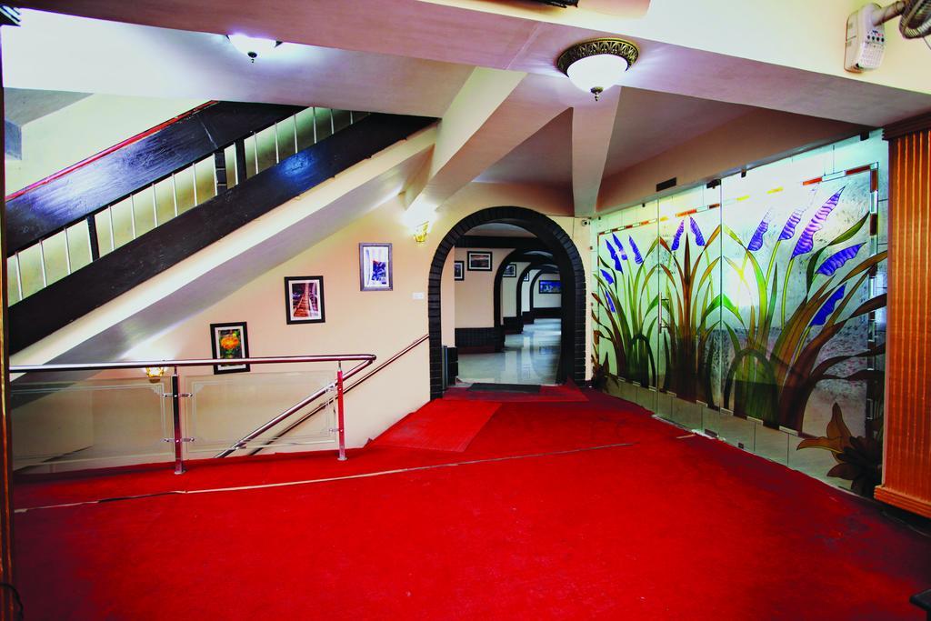 โฮเต็ล ไพรด์ คอนทิเนนทัล Hotel ศรีนาการ์ ภายนอก รูปภาพ