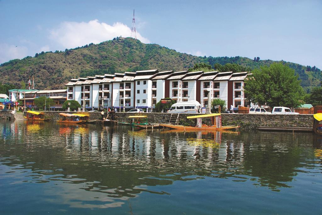 โฮเต็ล ไพรด์ คอนทิเนนทัล Hotel ศรีนาการ์ ภายนอก รูปภาพ